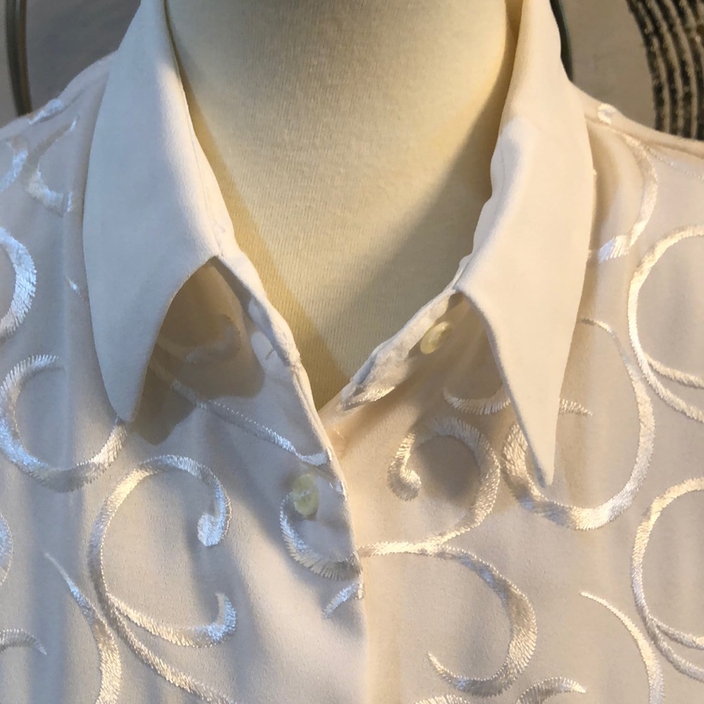 SZ  S   NWOT SAN ANDRE CREAM BLOUSE